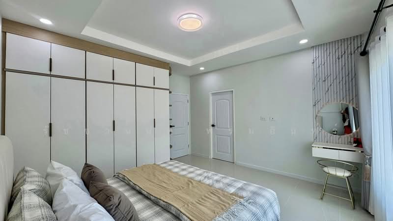 หมู่บ้านอินเพลส, Chon Buri (Pattaya), Ta Khian Tia, Bang Lamung (Pattaya), Chon Buri (Pattaya), 3 Bedrooms, 240 sqm, Villa For Sale, by Ratchanon Promin, 500249997 - DDproperty.com