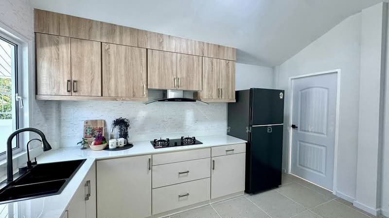 หมู่บ้านอินเพลส, Chon Buri (Pattaya), Ta Khian Tia, Bang Lamung (Pattaya), Chon Buri (Pattaya), 3 Bedrooms, 240 sqm, Villa For Sale, by Ratchanon Promin, 500249997 - DDproperty.com