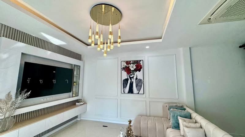 หมู่บ้านอินเพลส, Chon Buri (Pattaya), Ta Khian Tia, Bang Lamung (Pattaya), Chon Buri (Pattaya), 3 Bedrooms, 240 sqm, Villa For Sale, by Ratchanon Promin, 500249997 - DDproperty.com