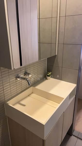 Siamese Ratchakru, Bangkok, 48 Phahonyothin Rd, Samsen Nai, Phaya Thai, Bangkok, 1 Bedroom, 68 sqm, Condo For Rent, by Wanwisa Khanthongkham, 500250025 - DDproperty.com