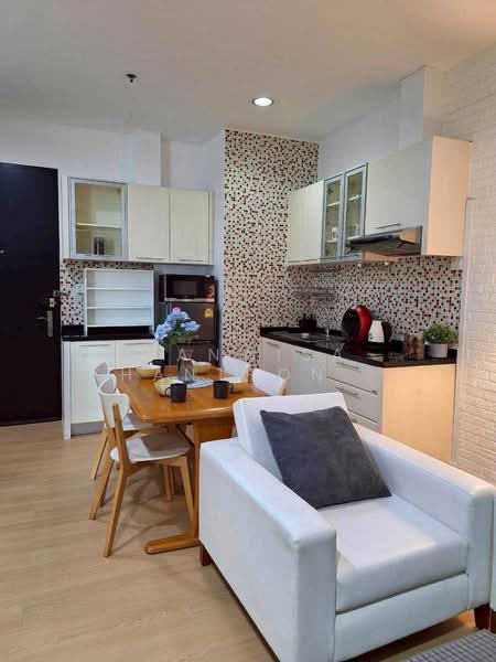 Baan Klang Krung Siam-Pathumwan, Bangkok, Petchburi Road, Thanon Phetchaburi, Ratchathewi, Bangkok, 2 Bedrooms, 67 sqm, Condo For Rent, by Wanwisa Khanthongkham, 500250041 - DDproperty.com