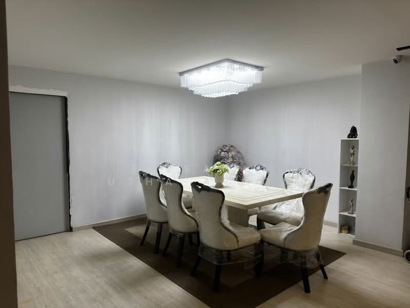 Le Cosi Ekamai 28, Bangkok, Sukhumvit, Khlong Tan Nua, Watthana, Bangkok, 3 Bedrooms, 144 sqm, Condo For Sale, by Teerapat Utha-aroon, 500250053 - DDproperty.com