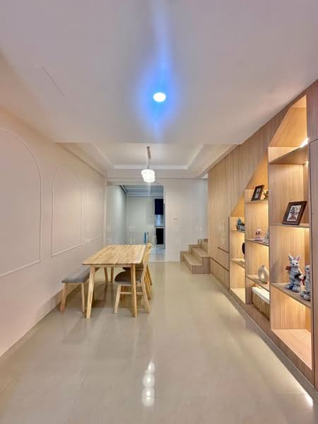 หมู่บ้านปาร์ควิลเลจ, ชลบุรี, หนองปลาไหล, บางละมุง, ชลบุรี, 80 ตร.ม., ทาวน์เฮ้าส์ ขาย, โดย รัชชานนท์ พรมอินทร์, 500250063 - DDproperty.com