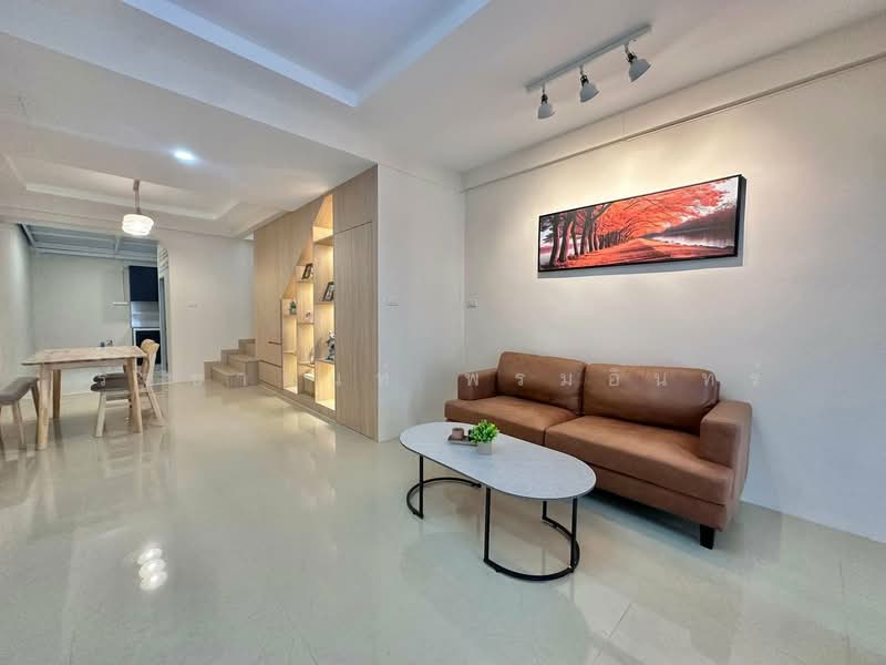 หมู่บ้านปาร์ควิลเลจ, Chon Buri (Pattaya), Nong Pla Lai, Bang Lamung (Pattaya), Chon Buri (Pattaya), 2 Bedrooms, 80 sqm, Townhouse For Sale, by Ratchanon Promin, 500250063 - DDproperty.com