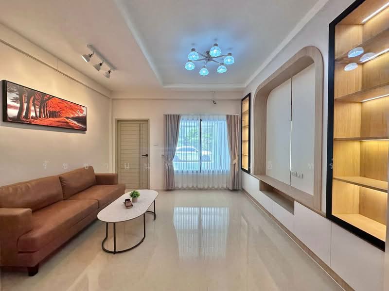 หมู่บ้านปาร์ควิลเลจ, Chon Buri (Pattaya), Nong Pla Lai, Bang Lamung (Pattaya), Chon Buri (Pattaya), 2 Bedrooms, 80 sqm, Townhouse For Sale, by Ratchanon Promin, 500250063 - DDproperty.com