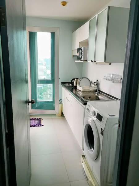 Thru Thonglor, Bangkok, Petchaburi Road, Bang Kapi, Huai Khwang, Bangkok, 2 Bedrooms, 66 sqm, Condo For Rent, by Teerapat Utha-aroon, 500250082 - DDproperty.com