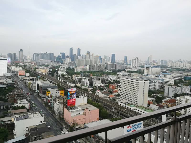 Thru Thonglor, Bangkok, Petchaburi Road, Bang Kapi, Huai Khwang, Bangkok, 2 Bedrooms, 66 sqm, Condo For Rent, by Teerapat Utha-aroon, 500250082 - DDproperty.com