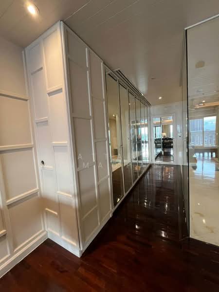 State Tower, Bangkok, 1055 Silom Road, Silom, Bang Rak, Bangkok, 2 Bedrooms, 267 sqm, Condo For Rent, by Pattara Sumaopas, 500250107 - DDproperty.com