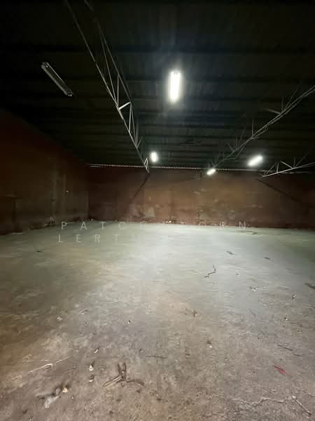 Warehouse/Factory for Rent, Pujo, Samut Prakan. Located on a main road near Bhumibol Bridge. Factory, Samut Prakan, ปู่เจ้าสมิงพราย, Sam Rong Tai, Phra Pra Daeng, Samut Prakan, , 1,000 sqm, Warehouse/Factory For Rent, by Patchatorn Lertmongkolsomchok, 500250126 - DDproperty.com