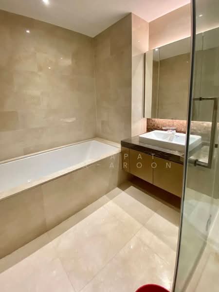 Magnolias Ratchadamri Boulevard, Bangkok, Ratchadamri Road, Lumphini, Pathum Wan, Bangkok, 2 Bedrooms, 81 sqm, Condo For Rent, by Teerapat Utha-aroon, 500250147 - DDproperty.com