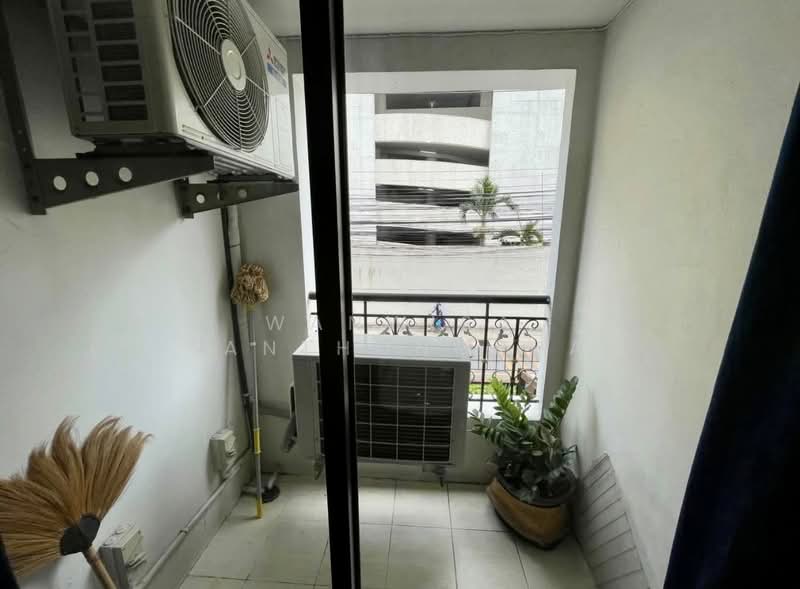 Silom City Resort, Bangkok, 25 Phiphat 2, Silom, Bang Rak, Bangkok, 1 Bedroom, 44 sqm, Condo For Rent, by Wanwisa Khanthongkham, 500250148 - DDproperty.com