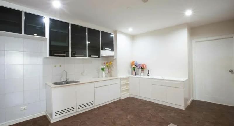 Chamchuri Square Residence, Bangkok, Rama 4, Pathum Wan, Pathum Wan, Bangkok, 2 Bedrooms, 100 sqm, Condo For Sale, by Teerapat Utha-aroon, 500250160 - DDproperty.com