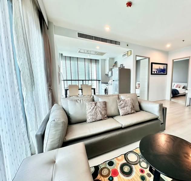 Life Ratchadapisek, Bangkok, 279 Ratchadapisaek Road, Huai Khwang, Huai Khwang, Bangkok, 2 Bedrooms, 65 sqm, Condo For Rent, by Wanwisa Khanthongkham, 500250181 - DDproperty.com