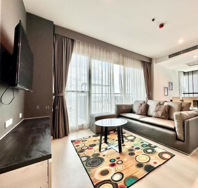 Life Ratchadapisek, Bangkok, 279 Ratchadapisaek Road, Huai Khwang, Huai Khwang, Bangkok, 2 Bedrooms, 65 sqm, Condo For Rent, by Wanwisa Khanthongkham, 500250181 - DDproperty.com