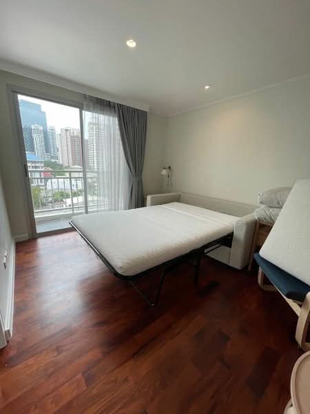 49 Plus, Bangkok, Soi Sukhumvit 49, Khlong Tan Nua, Watthana, Bangkok, 1 Bedroom, 50 sqm, Condo For Rent, by Peeraphong Jamsai, 500250247 - DDproperty.com