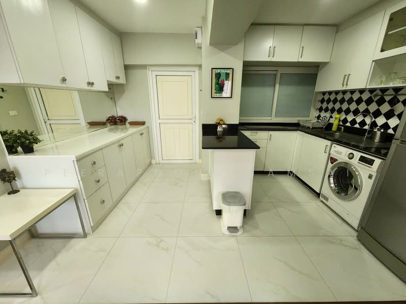 Thonglor Tower, Bangkok, Soi Thonglor, Sukhumvit 55 Road, Khlongtoei Nua, Watthana, Bangkok, 3 Bedrooms, 98 sqm, Condo For Rent, by Peeraphong Jamsai, 500250253 - DDproperty.com