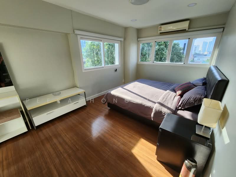 Thonglor Tower, Bangkok, Soi Thonglor, Sukhumvit 55 Road, Khlongtoei Nua, Watthana, Bangkok, 3 Bedrooms, 98 sqm, Condo For Rent, by Peeraphong Jamsai, 500250253 - DDproperty.com