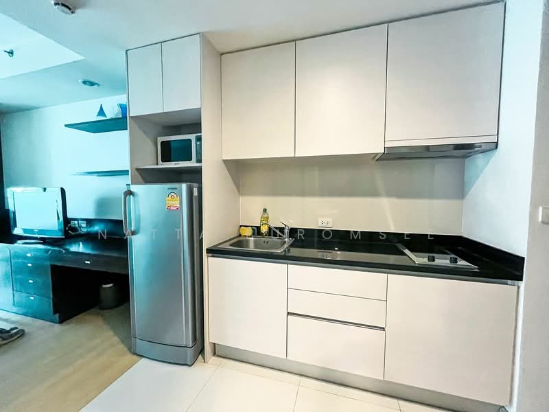 The Rajdamri, Bangkok, Ratchadamri Road, Lumphini, Pathum Wan, Bangkok, 1 Bedroom, 45 sqm, Condo For Rent, by Natta Buromsee, 500250305 - DDproperty.com