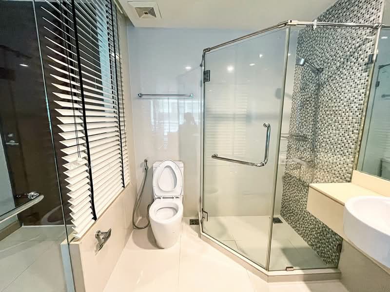 The Rajdamri, Bangkok, Ratchadamri Road, Lumphini, Pathum Wan, Bangkok, 1 Bedroom, 45 sqm, Condo For Rent, by Natta Buromsee, 500250305 - DDproperty.com