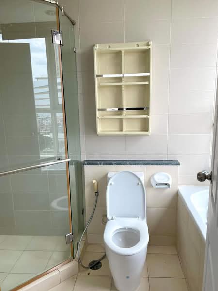 The Light House Sathorn–Chareonnakorn, Bangkok, Chareonnakorn Road, Khlong Ton Sai, Khlong San, Bangkok, 2 Bedrooms, 69 sqm, Condo For Rent, by Peeraphong Jamsai, 500250309 - DDproperty.com