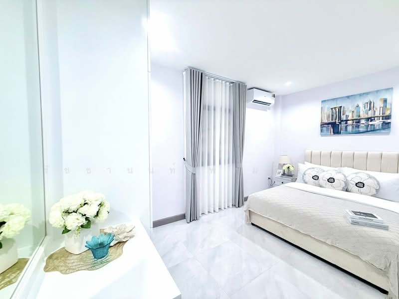 บ้านเดี่ยวสองชั้นสร้างใหม่ มาบสอง-หนองใหญ่ 2, ชลบุรี, บางละมุง, บางละมุง, ชลบุรี, 151 ตร.ม., ทาวน์เฮ้าส์ ขาย, โดย รัชชานนท์ พรมอินทร์, 500250315 - DDproperty.com