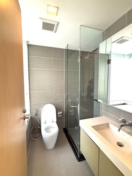 Siri At Sukhumvit, Bangkok, 902 Sukhumvit Road, Phra Kanong, Khlong Toei, Bangkok, 2 Bedrooms, 74 sqm, Condo For Rent, by Peeraphong Jamsai, 500250331 - DDproperty.com