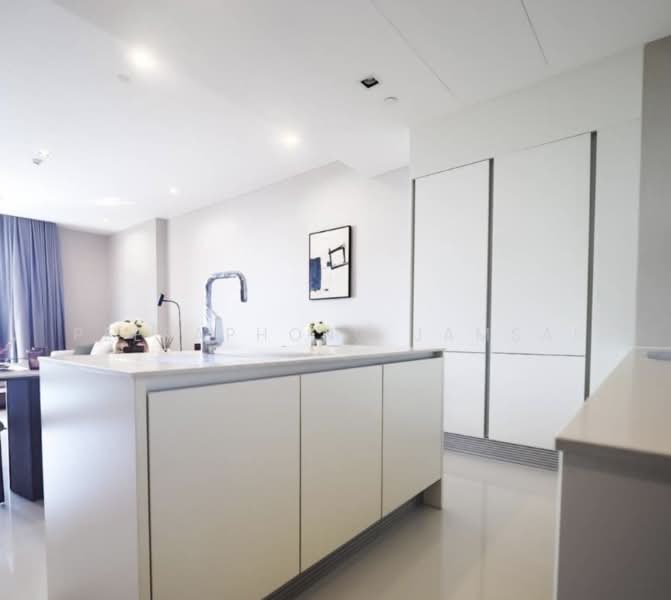 Q1 Sukhumvit, Bangkok, 1 Sukhumvit Road, Khlong Toei, Khlong Toei, Bangkok, 3 Bedrooms, 148 sqm, Condo For Rent, by Peeraphong Jamsai, 500250339 - DDproperty.com