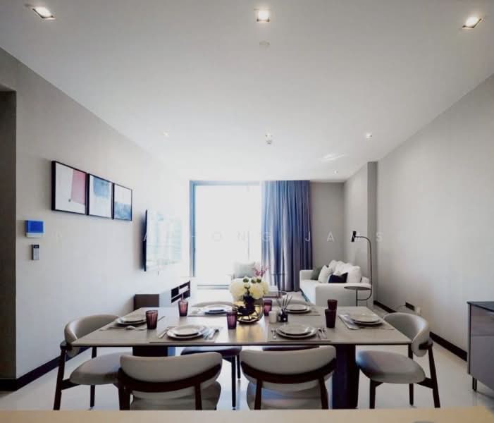 Q1 Sukhumvit, Bangkok, 1 Sukhumvit Road, Khlong Toei, Khlong Toei, Bangkok, 3 Bedrooms, 148 sqm, Condo For Rent, by Peeraphong Jamsai, 500250339 - DDproperty.com