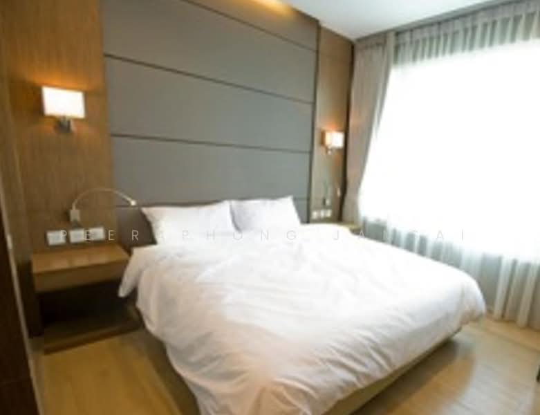 Siri At Sukhumvit, Bangkok, 902 Sukhumvit Road, Phra Kanong, Khlong Toei, Bangkok, 2 Bedrooms, 70 sqm, Condo For Rent, by Peeraphong Jamsai, 500250390 - DDproperty.com