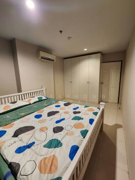 Sukhumvit Living Town, Bangkok, 299 Sukhumvit 21 Road, Khlongtoei Nua, Watthana, Bangkok, 2 Bedrooms, 66 sqm, Condo For Rent, by Peeraphong Jamsai, 500250424 - DDproperty.com