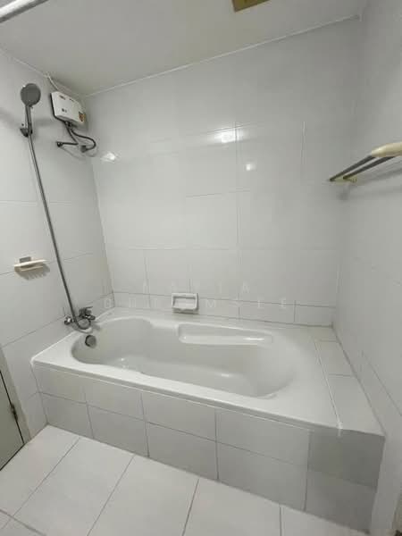 Icon III, Bangkok, 858 Sukhumvit Road, Khlong Tan Nua, Watthana, Bangkok, 2 Bedrooms, 113 sqm, Condo For Rent, by Natta Buromsee, 500250426 - DDproperty.com