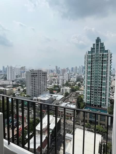 Icon III, Bangkok, 858 Sukhumvit Road, Khlong Tan Nua, Watthana, Bangkok, 2 Bedrooms, 113 sqm, Condo For Rent, by Natta Buromsee, 500250426 - DDproperty.com