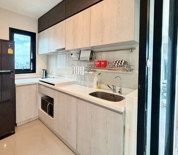 Life Asoke, Bangkok, Asoke-Dindang Road, Bang Kapi, Huai Khwang, Bangkok, 2 Bedrooms, 55 sqm, Condo For Rent, by Natta Buromsee, 500250440 - DDproperty.com