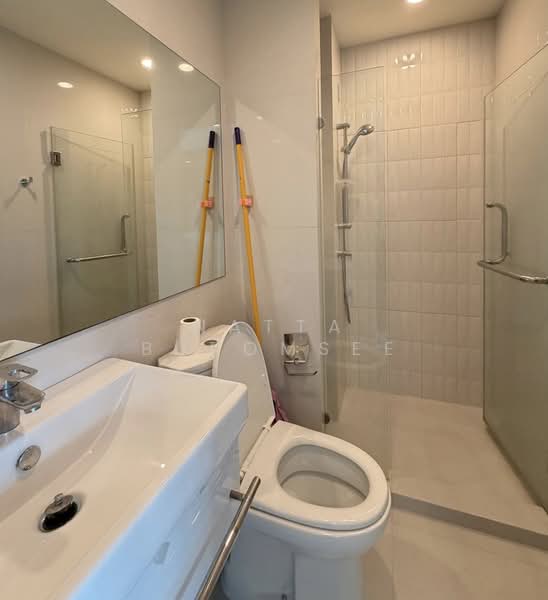 Life Asoke, Bangkok, Asoke-Dindang Road, Bang Kapi, Huai Khwang, Bangkok, 2 Bedrooms, 55 sqm, Condo For Rent, by Natta Buromsee, 500250440 - DDproperty.com