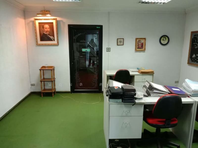 ลาดพร้าว, Bangkok, Lat Phrao, Lat Phrao, Bangkok, 3 Bedrooms, 240 sqm, Townhouse For Sale, by นฤมล ครั่งฝา, 500250478 - DDproperty.com