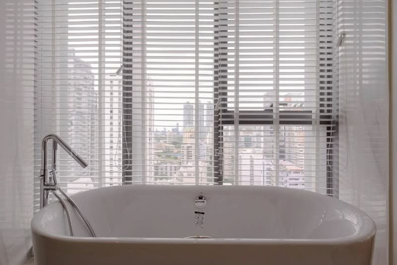 Kraam Sukhumvit 26, Bangkok, 55 Soi Sukhumvit 26 Sukhumvit Road, Khong Tan, Khlong Toei, Bangkok, 3 Bedrooms, 180 sqm, Condo For Rent, by Natta Buromsee, 500250561 - DDproperty.com