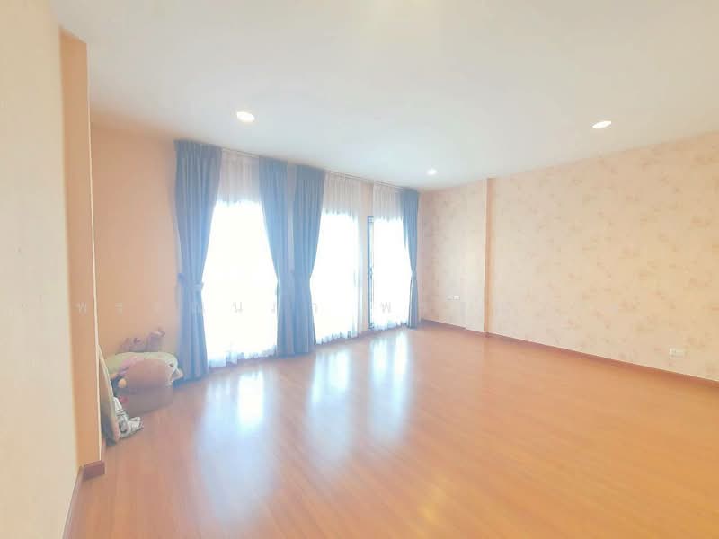 Baan Klang Muang Luzern Sukhumvit, Bangkok, Sukhumvit 77 Road, Suan Luang, Suan Luang, Bangkok, 3 Bedrooms, 165 sqm, Townhouse For Sale, by พรรณนภา พรรณราย, 500250572 - DDproperty.com