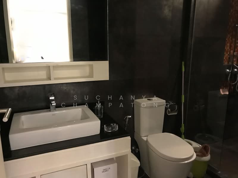 Shine@33 (formerly Triple Oaks), Bangkok, Khlong Tan Nua, Watthana, Bangkok, 2 Bedrooms, 80 sqm, Condo For Rent, by Suchanya Champatong, 500250638 - DDproperty.com