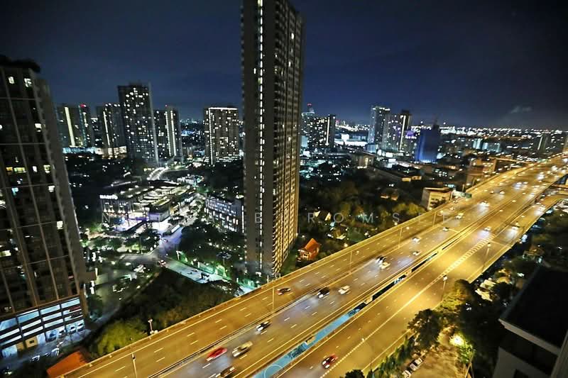 Vista Garden, Bangkok, 53 Saeng Thip Alley, Phra Kanong Nua, Watthana, Bangkok, 3 Bedrooms, 250 sqm, Condo For Sale, by Natta Buromsee, 500250648 - DDproperty.com