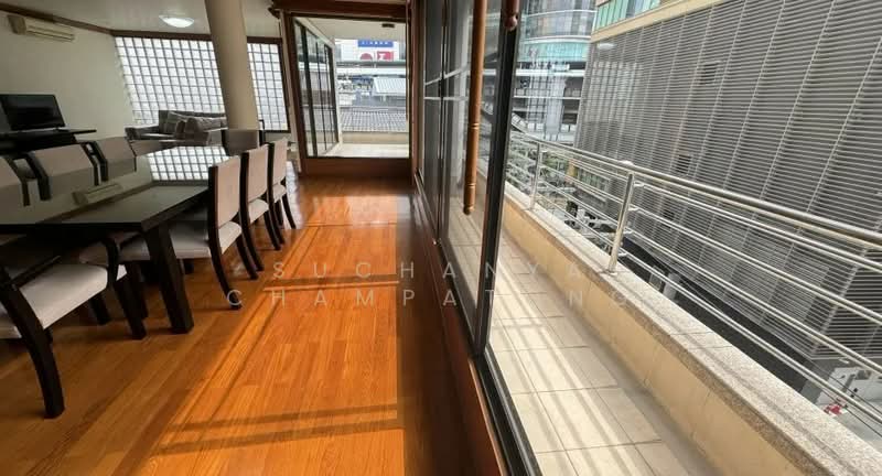 Villa Fourteen, Bangkok, Soi Sukhumvit 14, Khlong Toei, Khlong Toei, Bangkok, 4 Bedrooms, 318 sqm, Apartment For Rent, by Suchanya Champatong, 500250660 - DDproperty.com