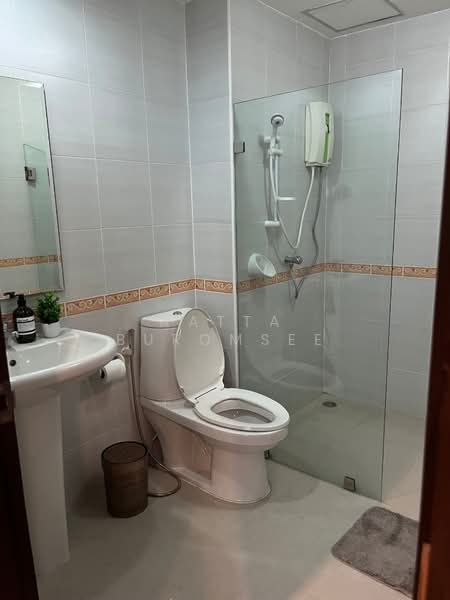 Le Cosi Ekamai 28, Bangkok, Sukhumvit, Khlong Tan Nua, Watthana, Bangkok, 2 Bedrooms, 82 sqm, Condo For Rent, by Natta Buromsee, 500250665 - DDproperty.com