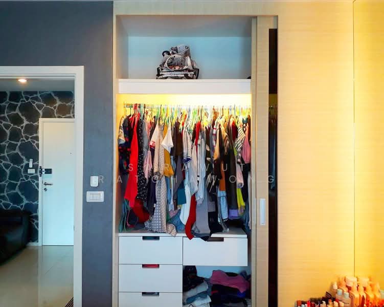 Aspire Rama 9, Bangkok, Soi Rama 9, Rama 9 Road, Huai Khwang, Huai Khwang, Bangkok, 1 Bedroom, 33 sqm, Condo For Sale, by Sarawut Ratchawong, 500250689 - DDproperty.com