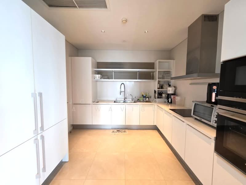 Sindhorn Residence, Bangkok, 54 Soi Ton Son, Lumphini, Pathum Wan, Bangkok, 3 Bedrooms, 229 sqm, Condo For Rent, by Jomchanok Aswavibul, 500250761 - DDproperty.com