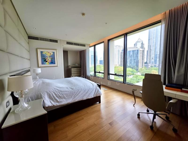 Sindhorn Residence, Bangkok, 54 Soi Ton Son, Lumphini, Pathum Wan, Bangkok, 3 Bedrooms, 229 sqm, Condo For Rent, by Jomchanok Aswavibul, 500250761 - DDproperty.com