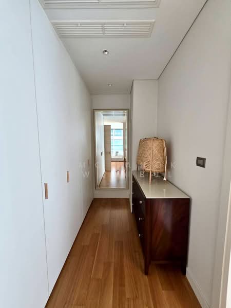 Sindhorn Residence : สินธร เรสซิเดนซ์ หลังสวน, กรุงเทพ, 54 ซอยต้นสน, ลุมพินี, ปทุมวัน, กรุงเทพ, 229 ตร.ม., คอนโด ให้เช่า, โดย Jomchanok Aswavibul, 500250761 - DDproperty.com