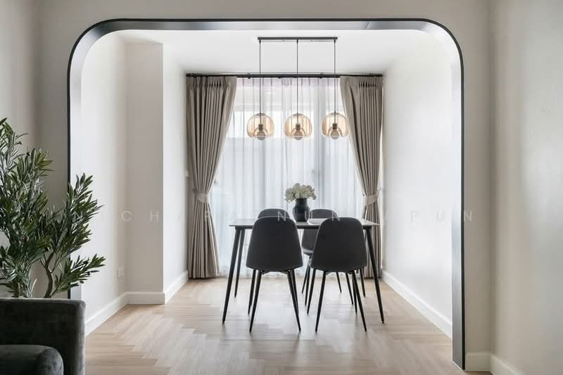 The Niche Sukhumvit 49, Bangkok, Sukhumvit, Khlong Tan Nua, Watthana, Bangkok, 2 Bedrooms, 63 sqm, Condo For Sale, by Nichapa Nuntapun, 500250802 - DDproperty.com