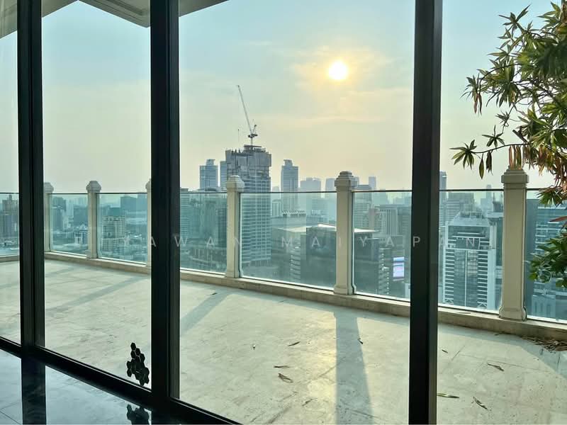 Le Raffine Sukhumvit 39, Bangkok, Soi Sukhumvit 39, Khlong Tan Nua, Watthana, Bangkok, 3 Bedrooms, 405 sqm, Condo For Sale, by Piyawan Maiyapan, 500250820 - DDproperty.com