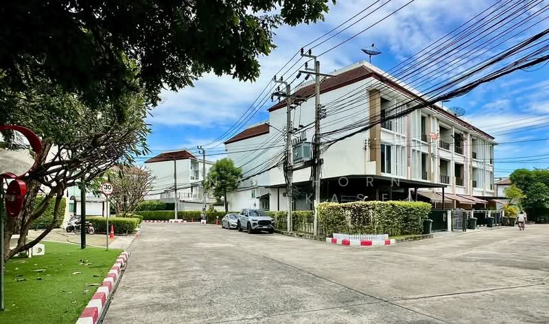 Baan Klang Muang Rama 9 - Ladprao, Bangkok, Soi Ladprao 88, Wang Thonglang, Wang Thonglang, Bangkok, 2 Bedrooms, 132 sqm, Townhouse For Rent, by Thananthorn Wongvarnkaseam, 500250834 - DDproperty.com