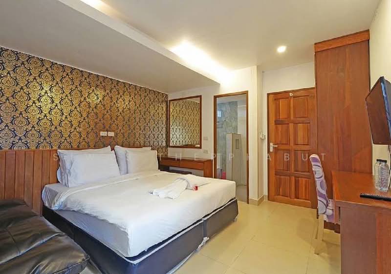 Pool Villa for Rent in South Pattaya near Jomtien Beach Pet Friendly, Chon Buri (Pattaya), Chaiyapruek Road 1, Bang Lamung, Bang Lamung (Pattaya), Chon Buri (Pattaya), 7 Bedrooms, 350 sqm, Villa For Rent, by Siwas Thepphabut, 500250839 - DDproperty.com