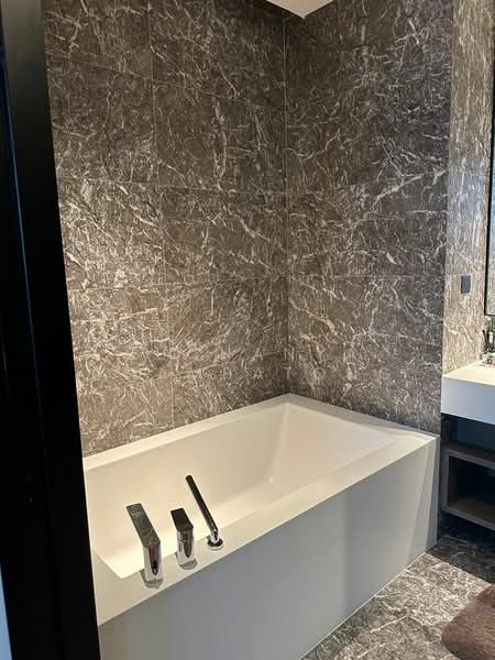 Banyan Tree Residences Riverside, Bangkok, Soi Somdet Chao Phraya 17, Khlong San, Khlong San, Bangkok, 1 Bedroom, 70 sqm, Condo For Rent, by Suchanya Champatong, 500250940 - DDproperty.com